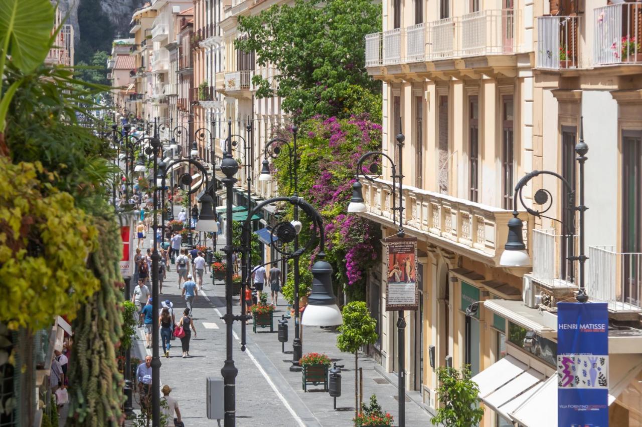 Comfy Apt 4 Sleeps Right In The Centre Sorrento Exteriör bild