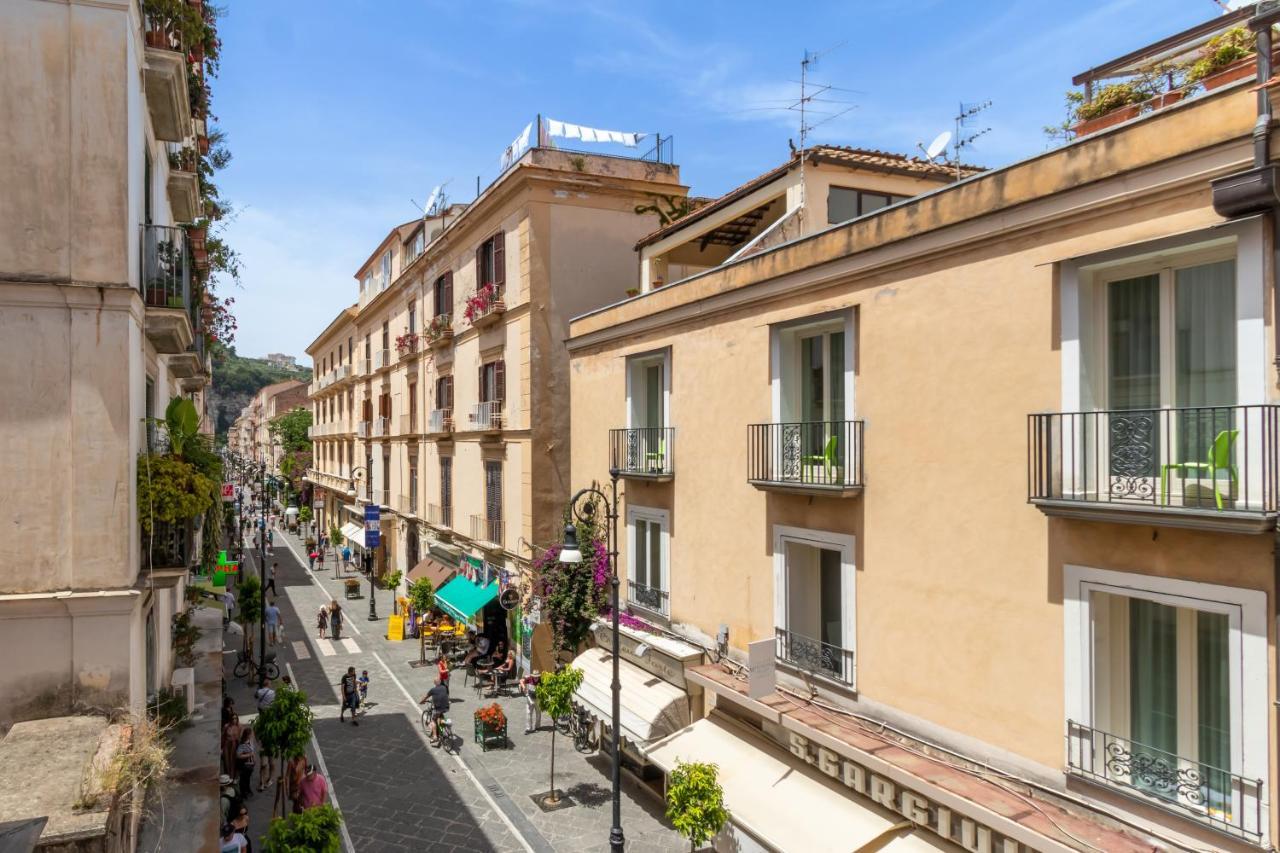 Comfy Apt 4 Sleeps Right In The Centre Sorrento Exteriör bild